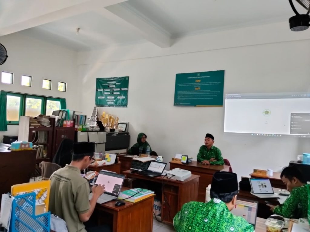 Melangkah Jauh: Angkatan 2026 MADIPO Cetak Lulusan Unggul Siap Bersaing Melangkah Jauh: Angkatan 2026 MADIPO Cetak Lulusan Unggul Siap Bersaing