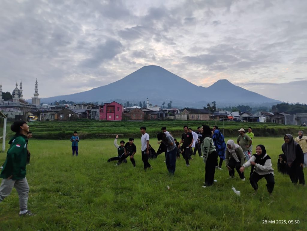 Menyulam Jejak Santri: Wisata Edukasi dan Pelepasan di Dataran Tinggi Dieng